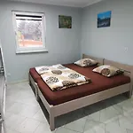 Alojamento de Acomodação e Pequeno-almoço Klekusiowo 3*
